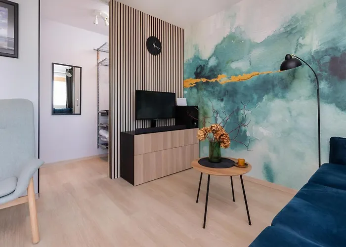Cozy Pastel Studio In Gdansk By Noclegi Renters